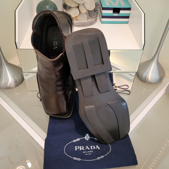 PRADA MEN'S MEN'S BOOTS, MADE IN ITALY, USA Size 7 GREAT DESIGN. - Picture 3 of 8